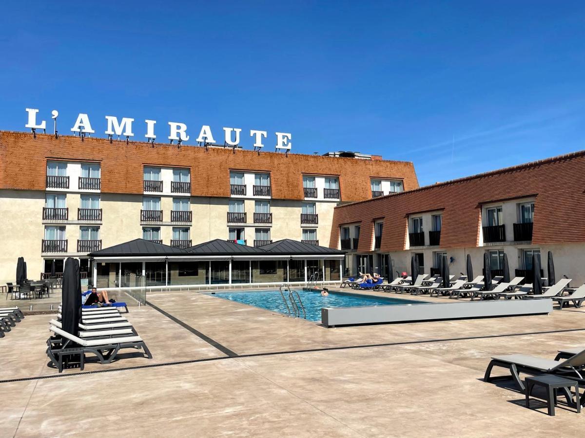 Amiraute Hotel Golf Deauville Exterior foto